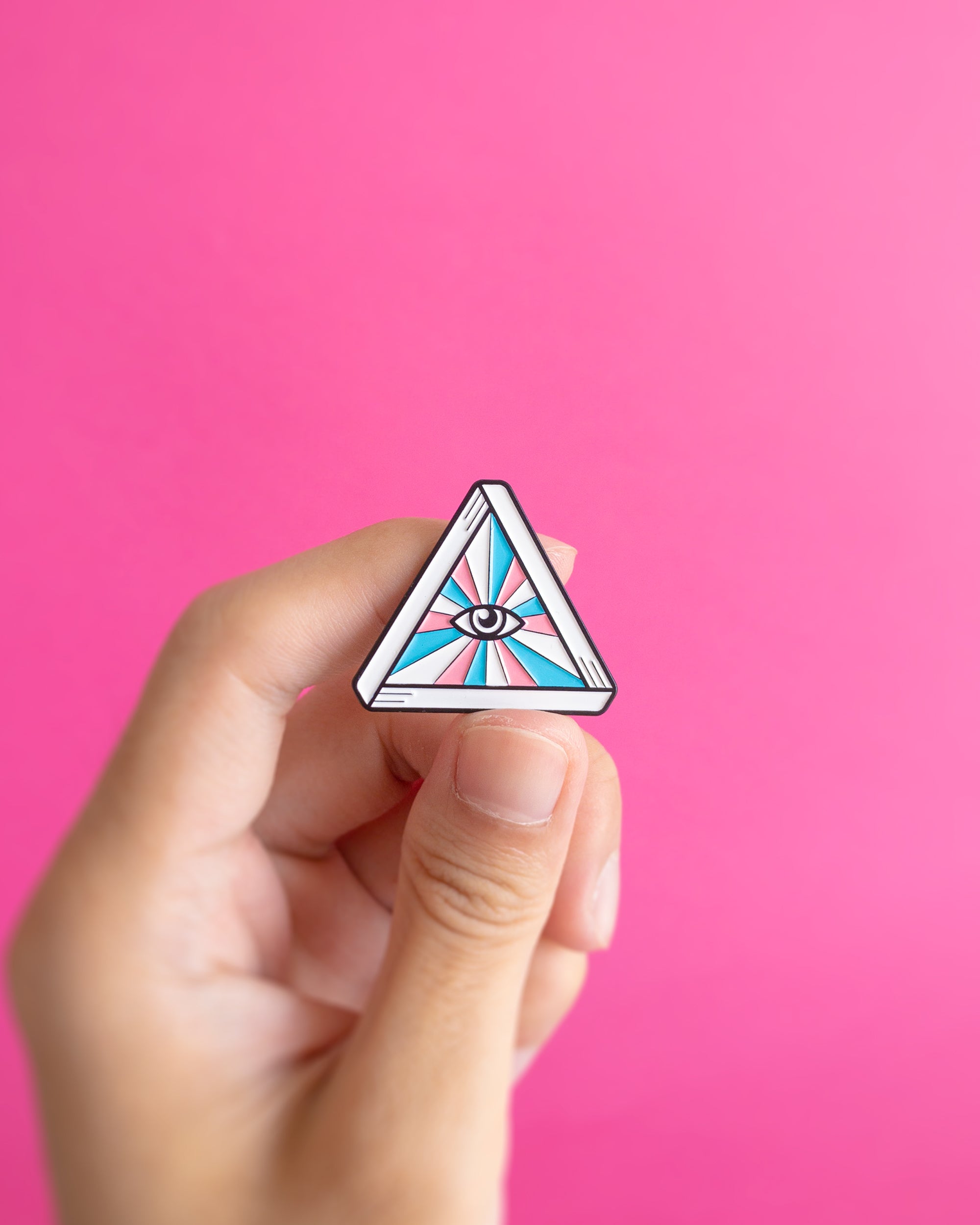 Queer eye (transgender) — enamel pin